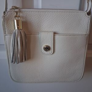 Elegant Cream Leather Crossbody Bag